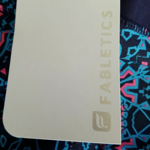 Fabletics Sz LARGE Salar Powerhold Foldover Mosaic Inkwell Leggings Capri - Picture 10 of 10